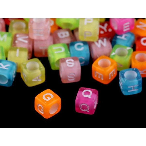 1bag 2 Mélange Des Couleurs Des Perles En Plastique Cube Avec Des Lettres De 6mm, Autres 1 1bag 2 Mélange Des Couleurs Des Perles En Plastique Cube Avec Des Lettres De 6mm, Autres