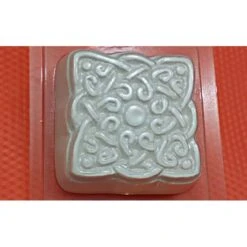 1pc Magie Noeud Celtique Ornement En Plastique Fabrication De Savon De Cire Chocolat Gypse Fromage C -Promos Creavea Boutique 1pc magie noeud celtique ornement en plastique fabrication de savon de cire chocolat gypse fromage c p 2