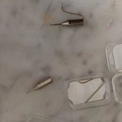 Embout Ou Pointe Calibrée En Métal Pour Tube De Peinture