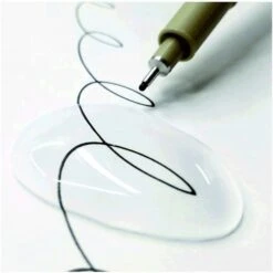 Etui De 6 Feutres Pigma Micron Noir + 1 Feutre Brush Sakura -Promos Creavea Boutique etui de 6 feutres pigma micron noir 1 feutre brush sakura p 3