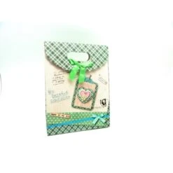 Pochette Cadeaux À Soufflet En Papier Épais 14,5x19,5cm Coeur Et Carreaux Vert Sur Fond Beige Et C -Promos Creavea Boutique pochette cadeaux a soufflet en papier epais 145x195cm coeur et carreaux vert sur fond beige et c p 3