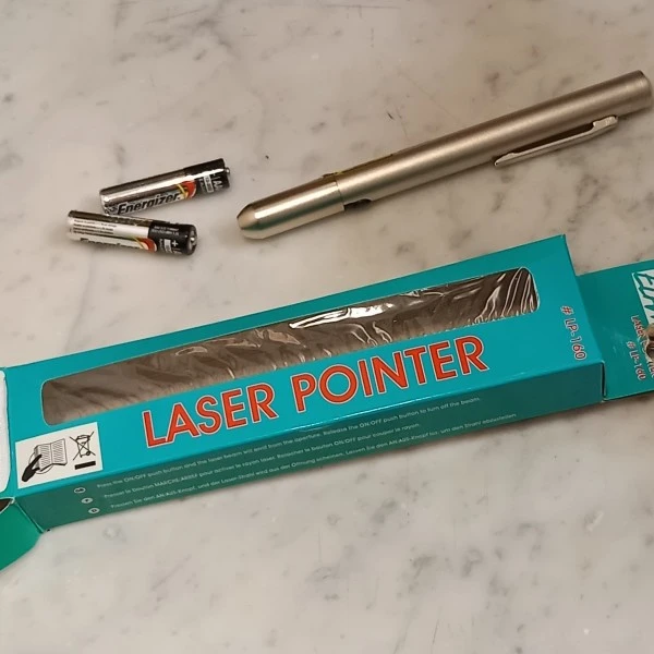 Pointeur Laser Corps Métal - Elami 1 Pointeur Laser Corps Métal - Elami